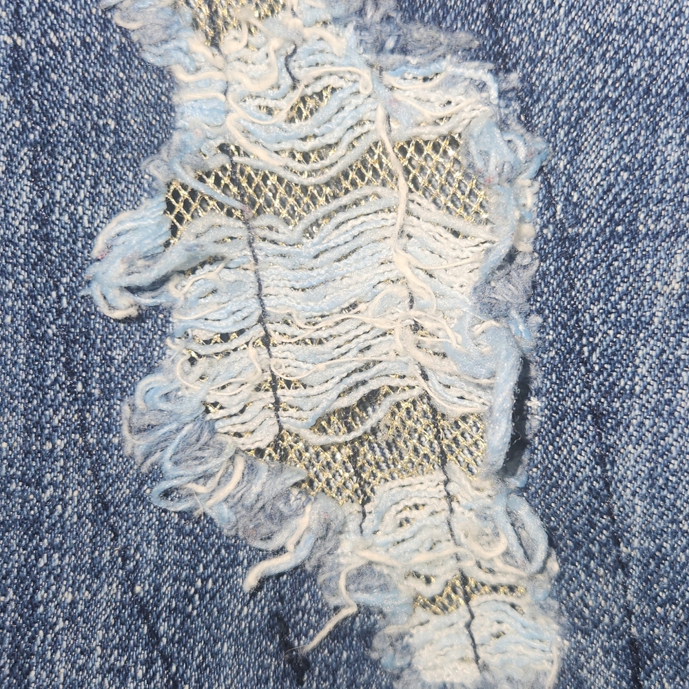Apple Bottoms Distressed Straight Leg Jeans Size 9/10 - Picture 5 of 11